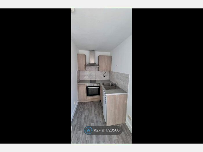 Studio To Rent In Newton Road, London, E15