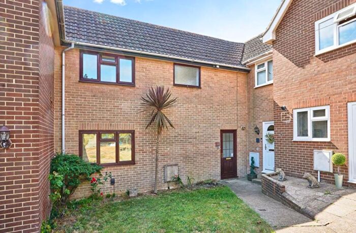 2 Bedroom Terraced House For Sale In Jeals Lane, Sandown, PO36