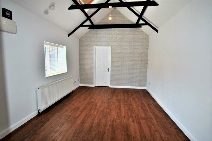 1 Bedroom Bungalow To Rent In Lower Road, Cookham, Maidenhead, SL6