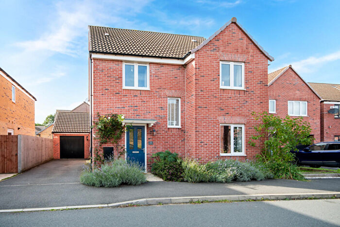4 Bedroom Detached House For Sale In Newlands, Retford, DN22