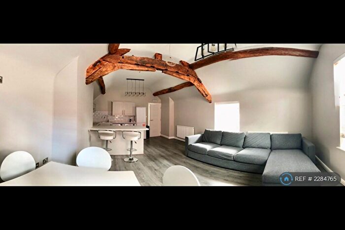 6 Bedroom Terraced House To Rent In Burscough Street, Ormskirk, L39