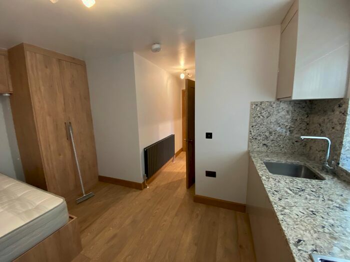 Studio To Rent In Edison Drive, Southall, UB1