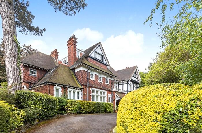 2 Bedroom Apartment For Sale In Camden Park Road, Chislehurst, BR7