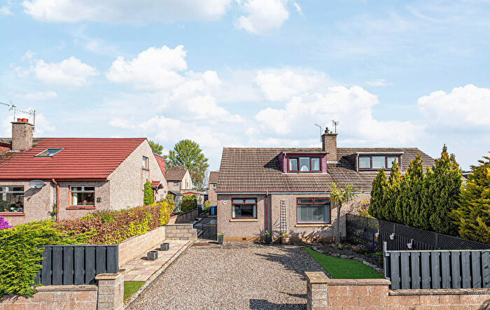 3 Bedroom Semi-detached Villa For Sale In Forth Park Gardens, Kirkcaldy, KY2