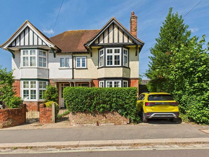 5 Bedroom Semi Detached House For Sale In Vyne Road, South View, Basingstoke, RG21