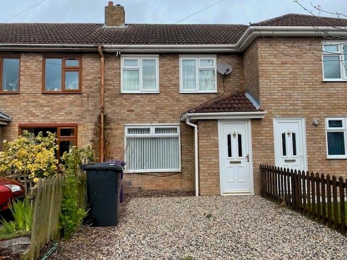 2 Bedroom Terraced House To Rent In The Close, Royston, SG8