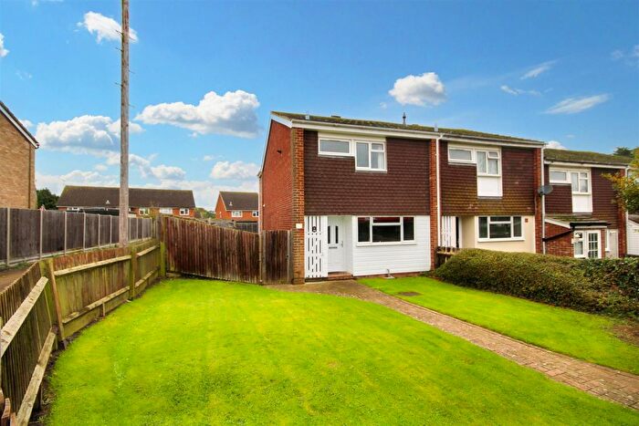 3 Bedroom Property To Rent In The Oval, Wood Street Village, Guildford, GU3