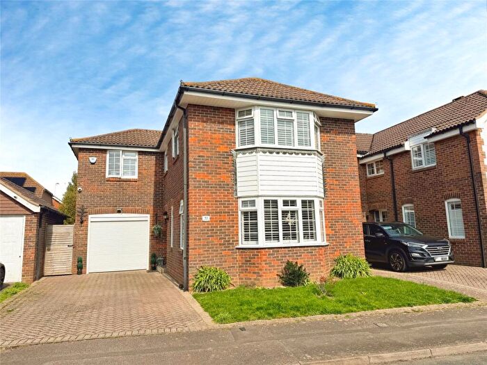 4 Bedroom Detached House For Sale In Greenwood Drive, Angmering, West Sussex, BN16