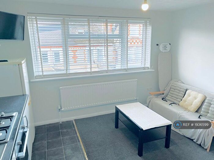 1 Bedroom Flat To Rent In Southampton Street, Reading, RG1