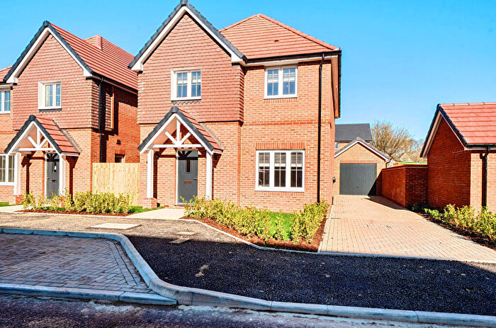 4 Bedroom Detached House For Sale In Millet Road, Finchwood Park, Wokingham, Berkshire, RG40