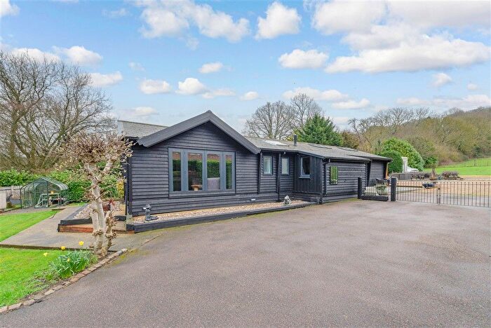 3 Bedroom Bungalow For Sale In Knatts Valley Road, Knatts Valley, Sevenoaks, Kent, TN15