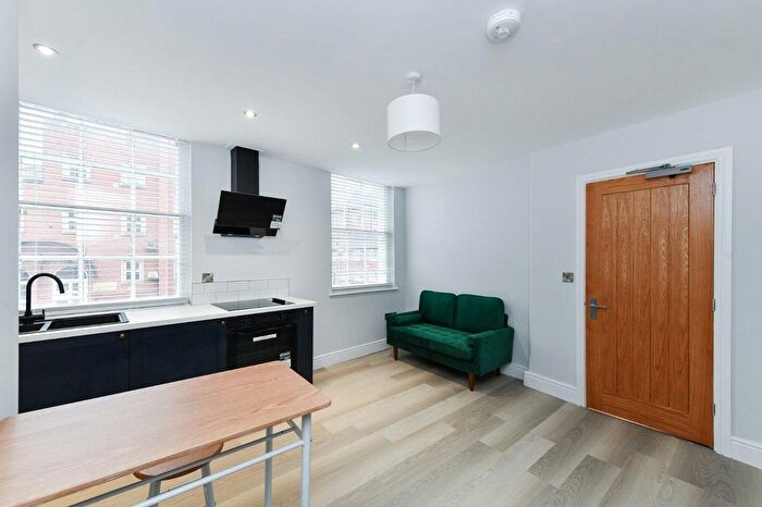 1 Bedroom Flat To Rent In St. James's Terrace, Nottingham, NG1