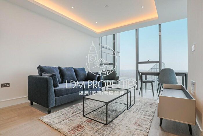 2 Bedroom Apartment To Rent In (October Move-in) Carrara Tower, City Road, London, EC1V