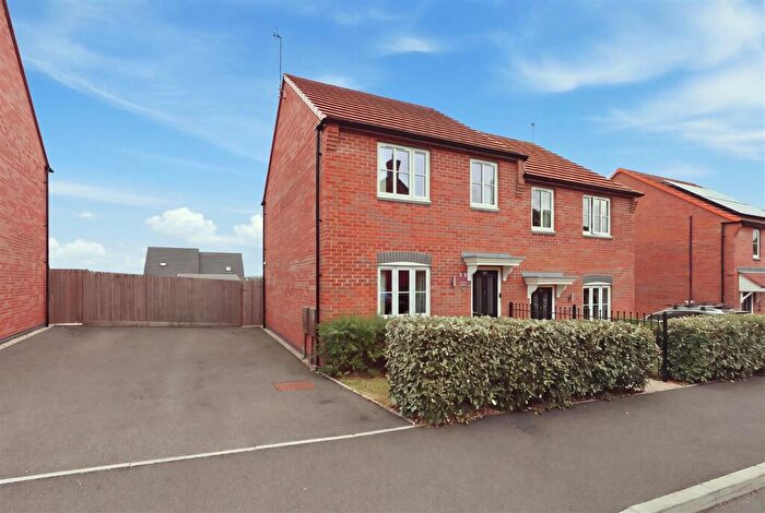 3 Bedroom Semi Detached House For Sale In Emes Road, Wingerworth, Chesterfield, S42