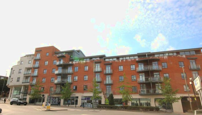 2 Bedroom Flat To Rent In Trinity Gate, Epsom Road, Guildford, GU1