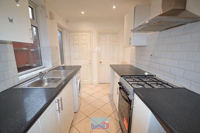 3 Bedroom Terraced House To Rent In Hearsall Lane, CV5