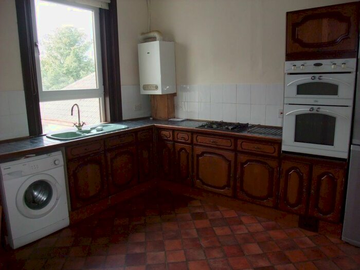 2 Bedroom Flat To Rent In High Street, Lochgelly, Fife KY5