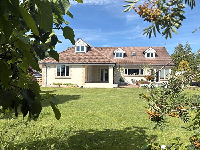 5 Bedroom Bungalow For Sale In Common Lane, Holcombe, BA3