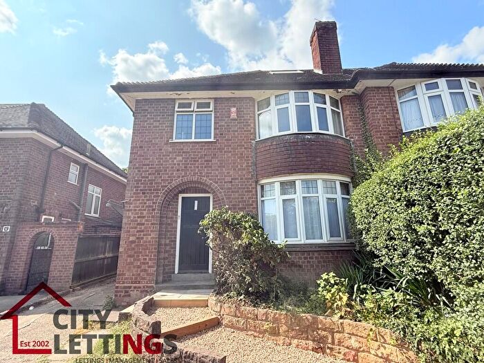5 Bedroom Semi Detached House To Rent In Waverley Street, Nottingham, NG7