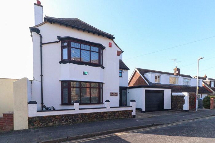3 Bedroom Detached House For Sale In Ivanhoe Road, Westgate-on-Sea, Kent, CT8