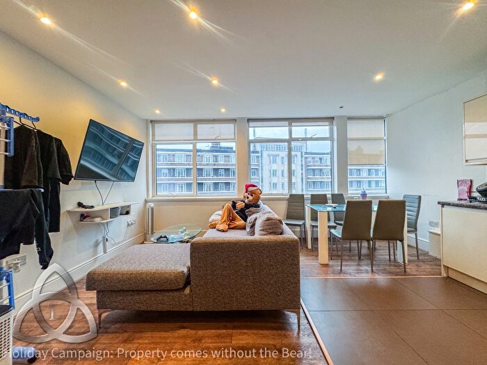 3 Bedroom Flat To Rent In Barkat House, Finchley Road, NW3