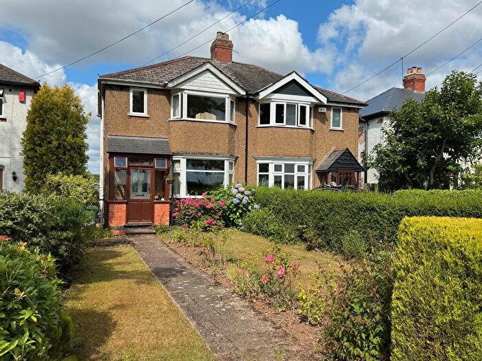 3 Bedroom Semi-Detached House For Sale In Red Lane, Burton Green, CV8