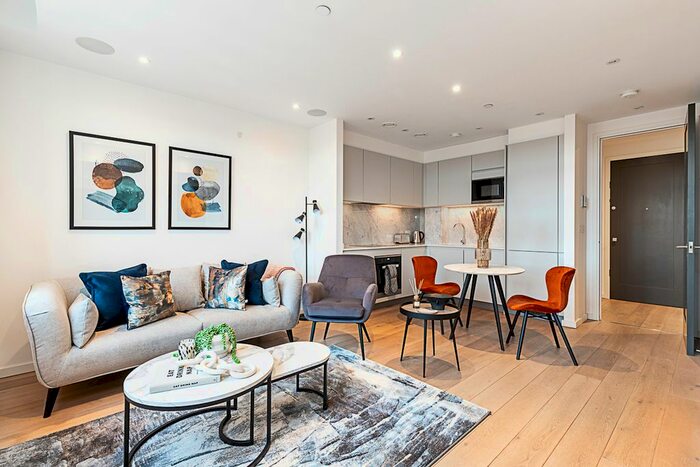 1 Bedroom Flat To Rent In - Highgate Road, London, NW5