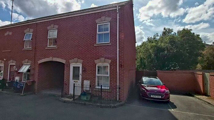2 Bedroom Terraced House To Rent In Chillingworth Mews, Gloucester, GL1