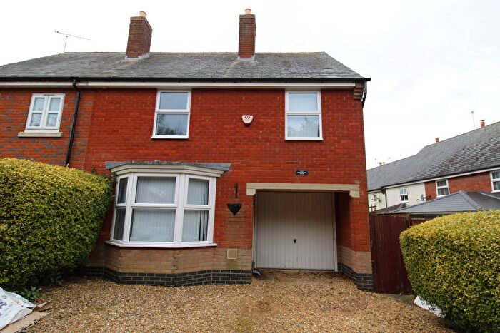4 Bedroom Semi-Detached House To Rent In Fox Pond Lane, Oadby, Leicester, LE2