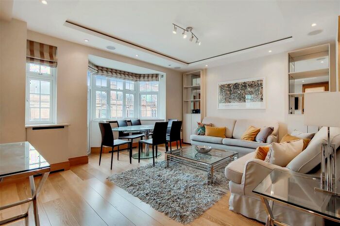 3 Bedroom Flat To Rent In Princes Court, Brompton Road, London, SW3