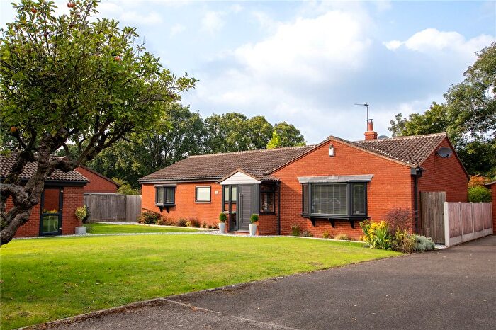 3 Bedroom Bungalow For Sale In Severn Heights, Holt Heath, Worcester, WR6