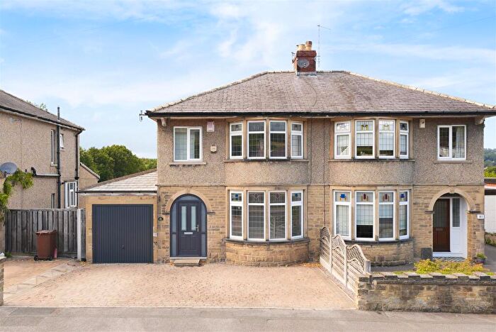 3 Bedroom Semi-Detached House For Sale In West Busk Lane, Otley, LS21