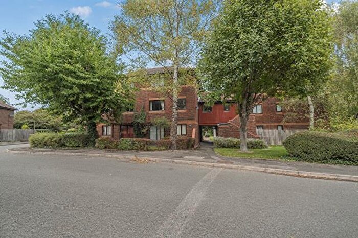 1 Bedroom Apartment For Sale In Pebble Drive, Oxfordshire, Didcot, OX11