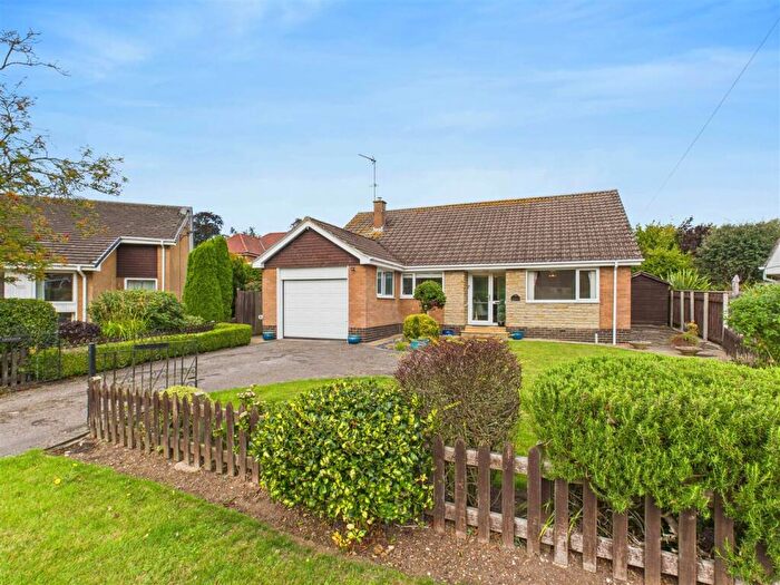 2 Bedroom Detached Bungalow For Sale In The Meadows, Cherry Burton, HU17