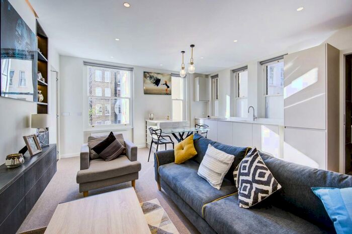 2 Bedroom Flat To Rent In Hollywood Road, Chelsea, London, SW10