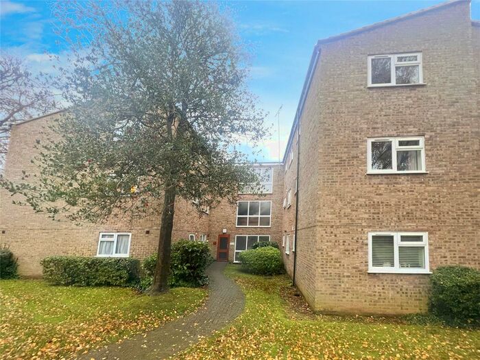 2 Bedroom Flat To Rent In Langley Road, Watford, Hertfordshire, WD17