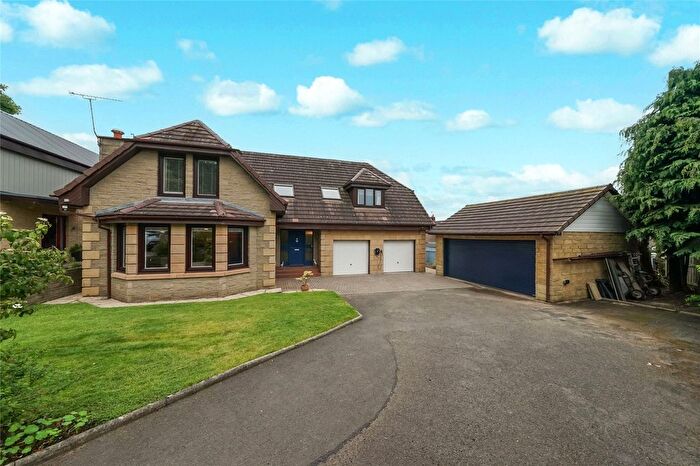 5 Bedroom Detached House For Sale In Glassford Square, Tillicoultry, Clackmannanshire, FK13