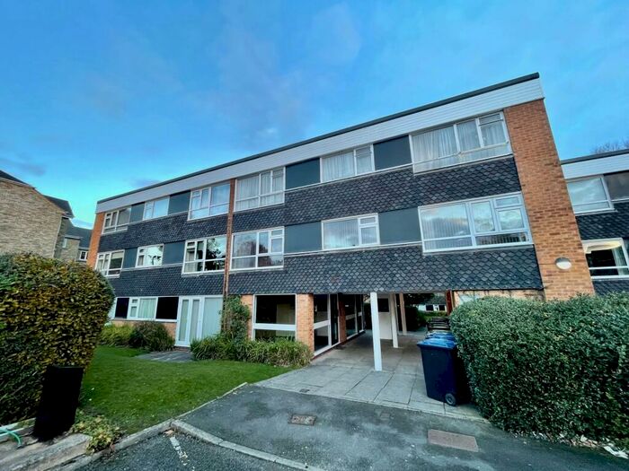 2 Bedroom Flat To Rent In Selly Wick Drive, Selly Oak, B29