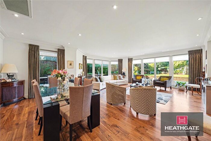 3 Bedroom Flat For Sale In West Heath Place Hodford Road Golders Hill, NW11