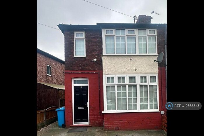 2 Bedroom Semi-Detached House To Rent In Massey Avenue, Failsworth, M35