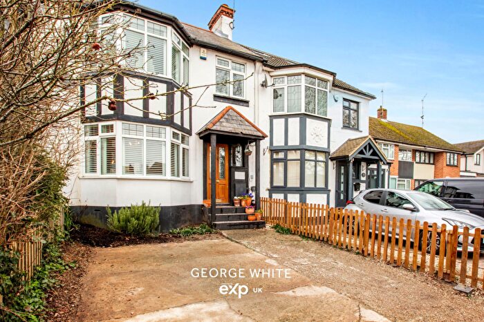 3 Bedroom Terraced House For Sale In Eastwood Road, Rayleigh, SS6