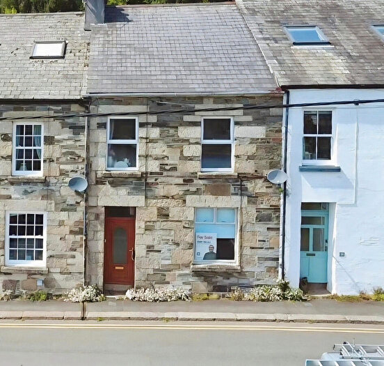 3 Bedroom Terraced House For Sale In Old Exeter Road, Tavistock, PL19
