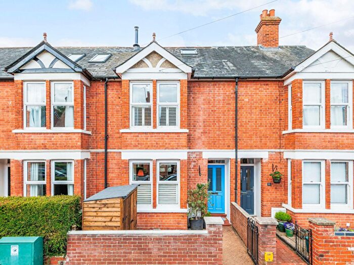 3 Bedroom Terraced House For Sale In Salcombe Road, Newbury, RG14