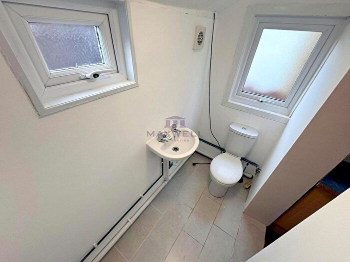 2 Bedroom End Of Terrace House To Rent In Charlotte Street, Sittingbourne, ME10
