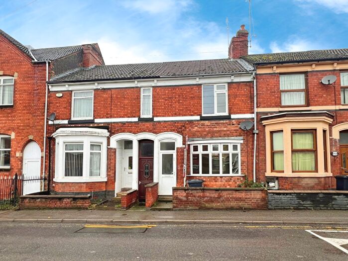 3 Bedroom Terraced House For Sale In Bath Road, Kettering, NN16