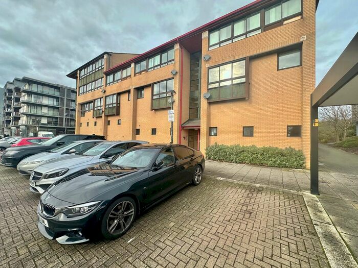 2 Bedroom Flat To Rent In South Row, Milton Keynes, MK9