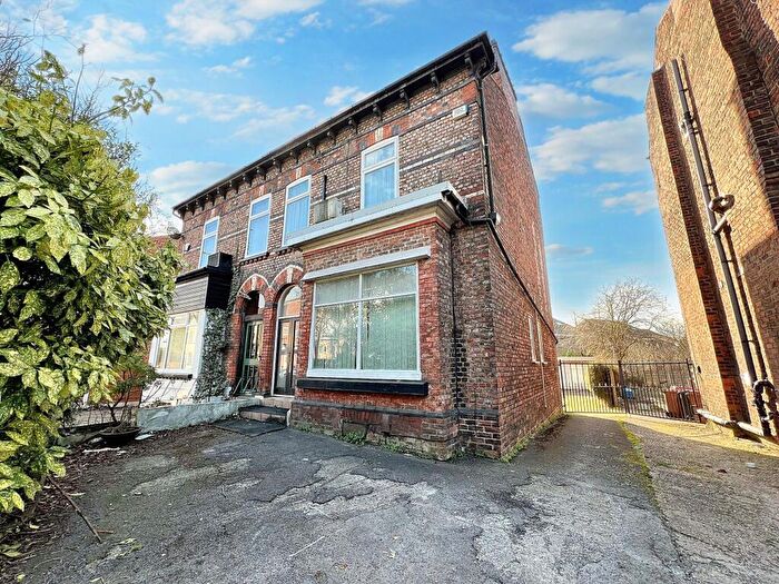 5 Bedroom Semi Detached House For Sale In Wellington Road, Eccles, M30