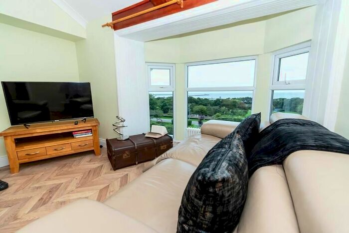 2 Bedroom Flat To Rent In Sea View Terrace, South Shields, NE33