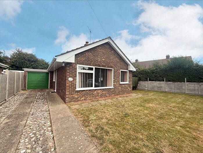 3 Bedroom Detached Bungalow For Sale In Springfield North, Hemsby, NR29