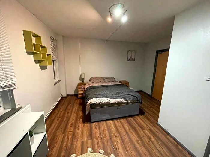 4 Bedroom House To Rent In Firth Park, Sheffield, S5